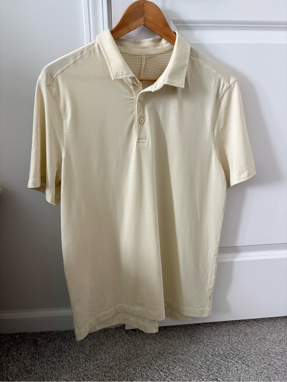 lululemon Men's Short Sleeve Evolution Golf Polo Shirt- Cream/Light Ivory Medium - Picture 2 of 5